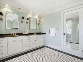 65 Partridge Rd, Duxbury MA 02332