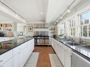 65 Partridge Rd, Duxbury MA 02332