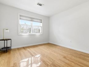 403 Tuckers Ln 403, Hingham MA 02043
