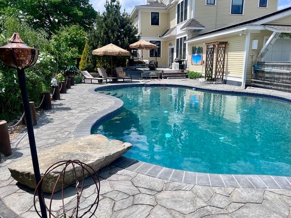 105 High Road 105, Newbury MA 01951