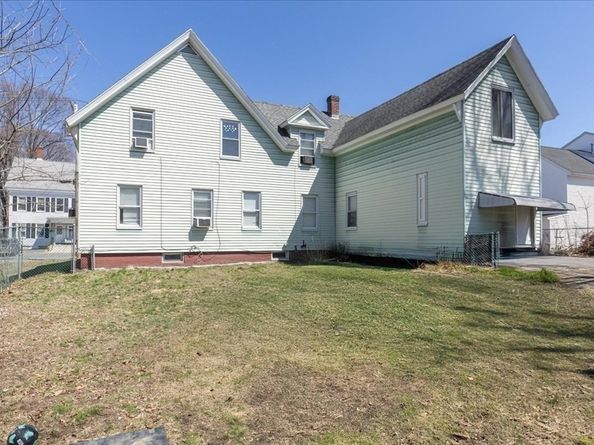 10 Green St, Leominster MA 01453