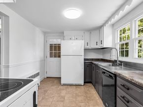 370 Main St, Holden MA 01520