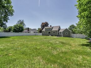 370 Main St, Holden MA 01520