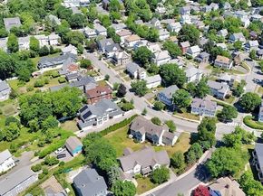 13 Green St _, Newton MA 02458