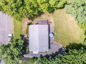 77 Clinton Rd, Weymouth MA 02189