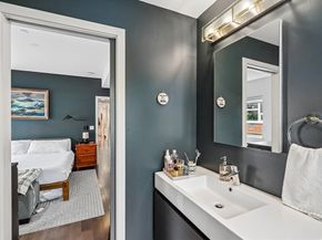7 Howard St 4, Salem MA 01970