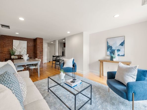 96 Gainsborough St 6W, Boston MA 02115