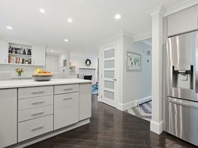 1 Leone Ln, Mendon MA 01756