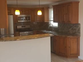 39 Westport Rd, Worcester MA 01605