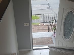 39 Westport Rd, Worcester MA 01605