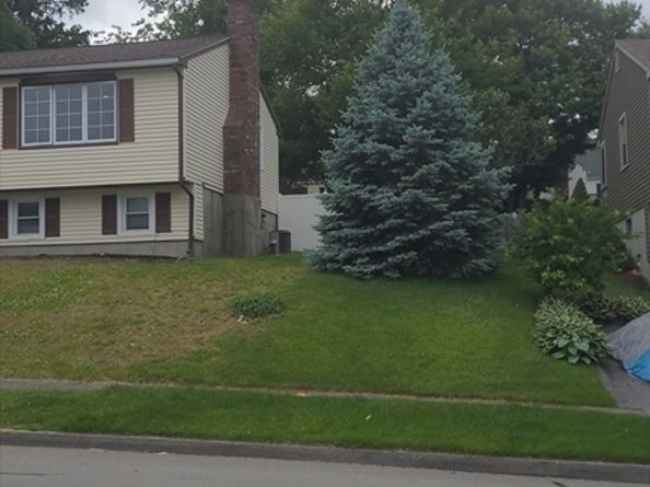 39 Westport Rd, Worcester MA 01605