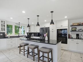 7 West St, Oxford MA 01540