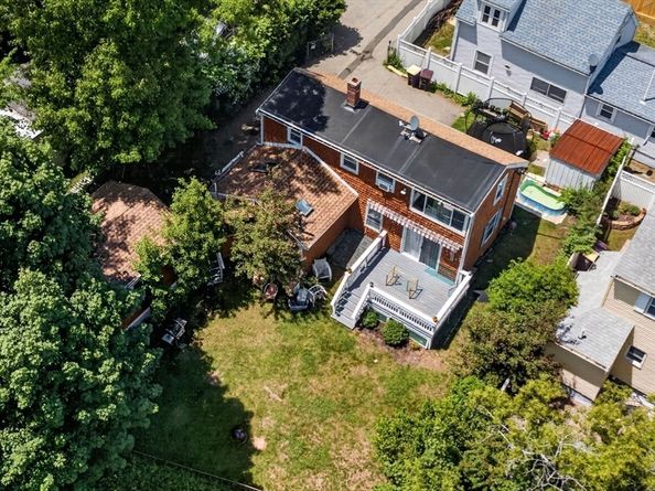 40 Lake St, Weymouth MA 02189