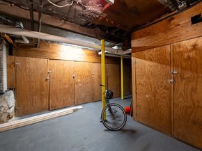 29 Mount Hood Rd 8, Boston MA 02135