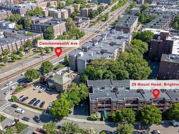 29 Mount Hood Rd 8, Boston MA 02135