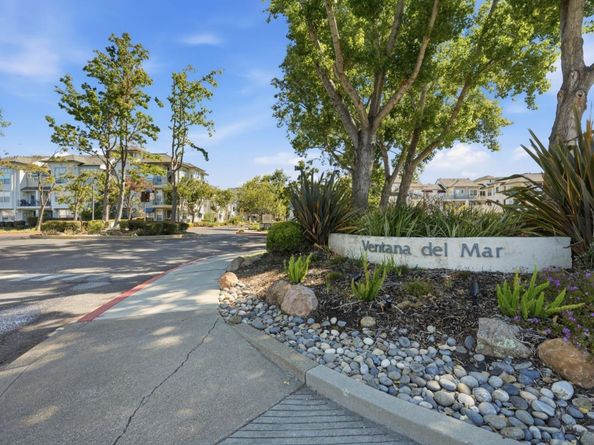 601 Baltic Circle 607, Redwood City CA 94065
