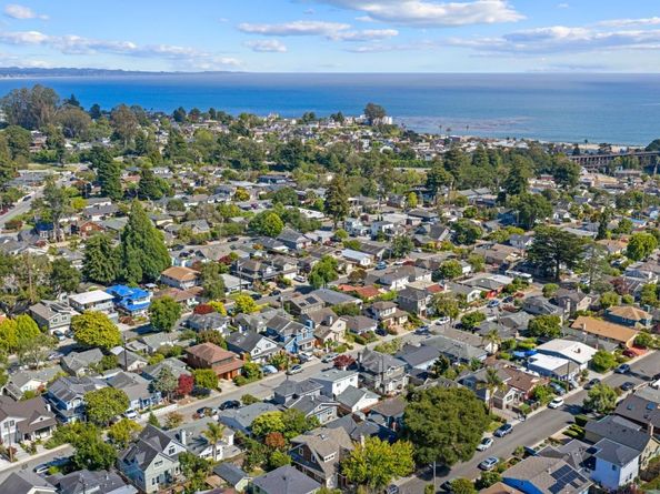 620 Sunset Drive, Capitola CA 95010