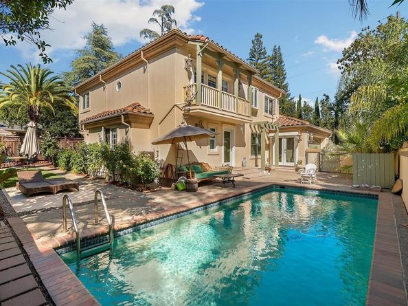 1990 Valparaiso Avenue, Menlo Park CA 94025