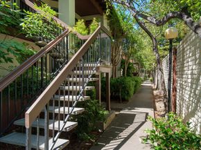466 Costa Mesa Terrace D, Sunnyvale CA 94085
