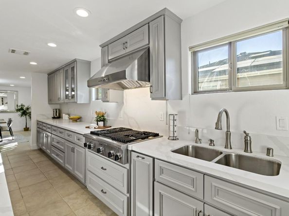 303 Lakeview Way, Emerald Hills CA 94062