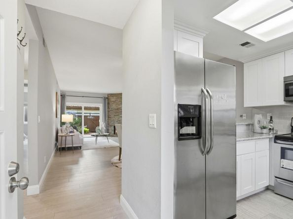 1400 Bowe Avenue 305, Santa Clara CA 95051