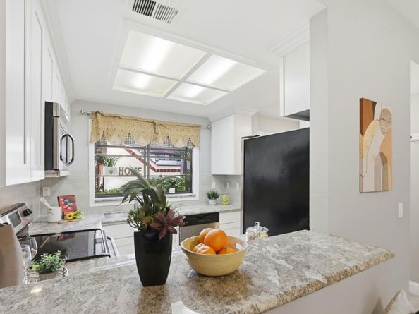 1400 Bowe Avenue 305, Santa Clara CA 95051