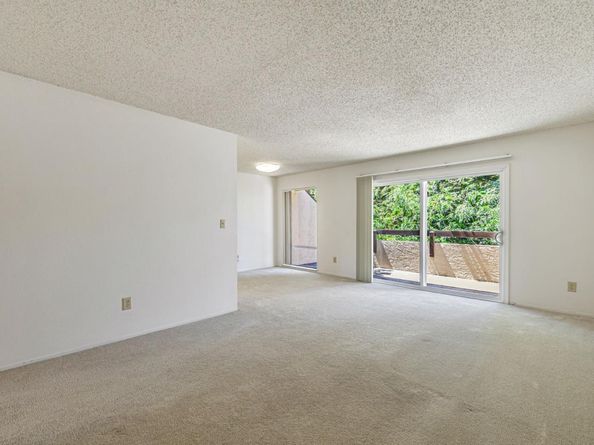 285 Tradewinds Drive 6, San Jose CA 95123