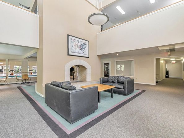 285 Tradewinds Drive 6, San Jose CA 95123