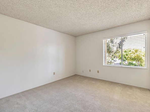 285 Tradewinds Drive 6, San Jose CA 95123
