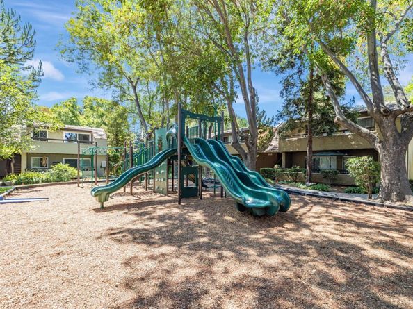 285 Tradewinds Drive 6, San Jose CA 95123