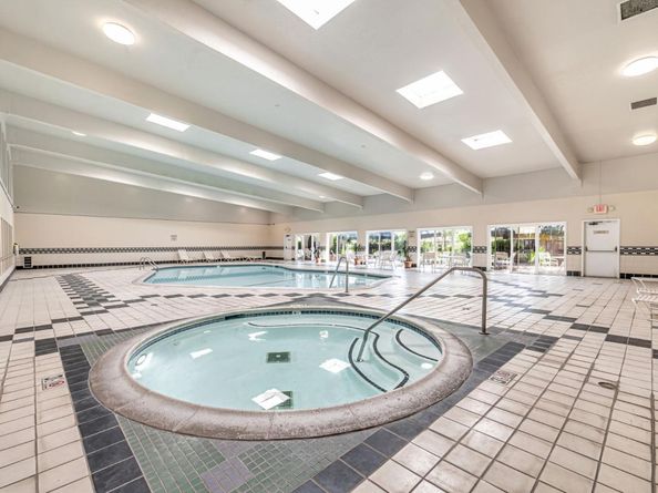 285 Tradewinds Drive 6, San Jose CA 95123