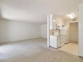285 Tradewinds Drive 6, San Jose CA 95123