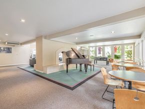 285 Tradewinds Drive 6, San Jose CA 95123