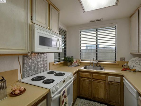 6039 Joaquin Murieta Avenue B, Newark CA 94560