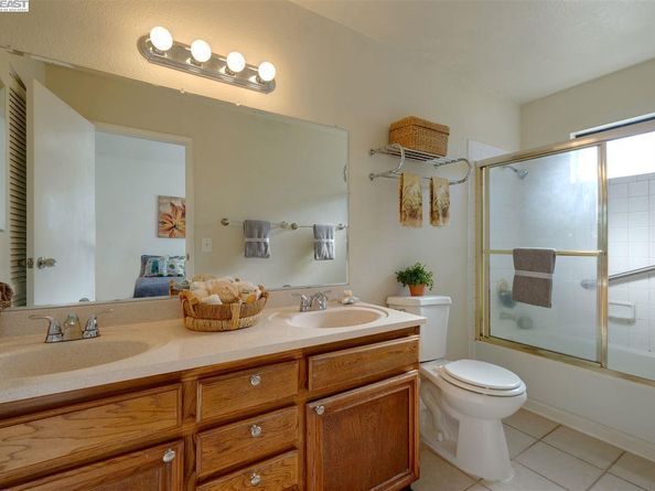 6039 Joaquin Murieta Avenue B, Newark CA 94560