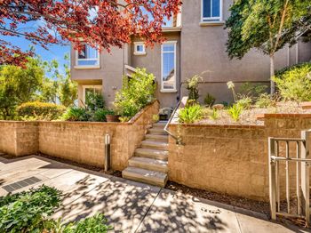 546 Marble Arch Avenue