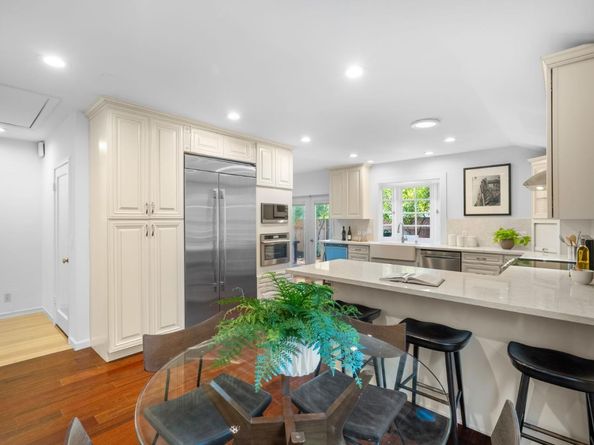 1730 Guinda Street, Palo Alto CA 94303