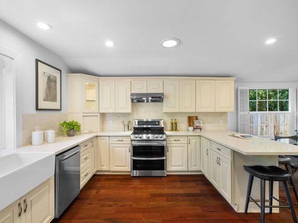 1730 Guinda Street, Palo Alto CA 94303