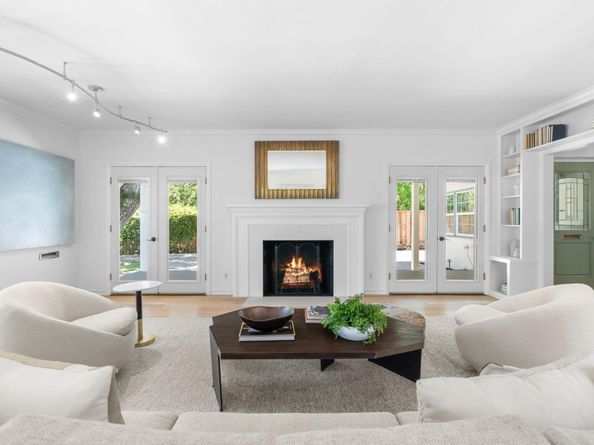 1730 Guinda Street, Palo Alto CA 94303