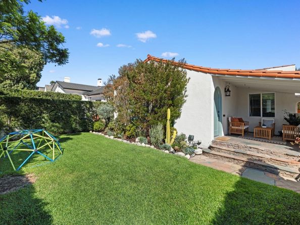 1250 Hauser Boulevard, Los Angeles CA 90019