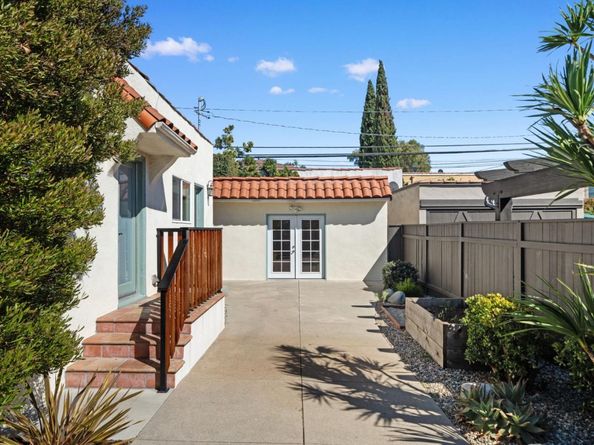 1250 Hauser Boulevard, Los Angeles CA 90019