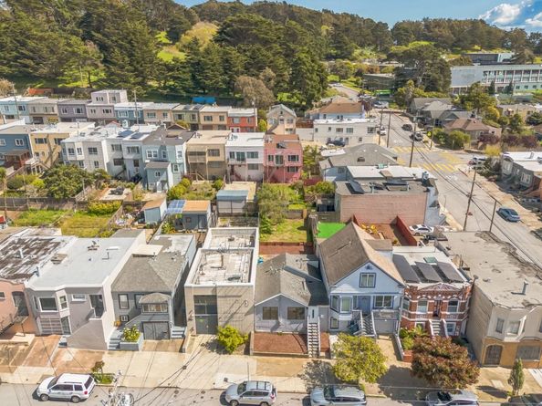 277 Munich Street, San Francisco CA 94112