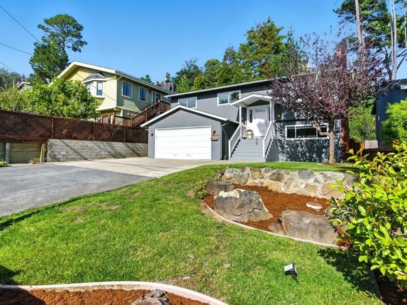 422 Portola Avenue, El Granada CA 94019