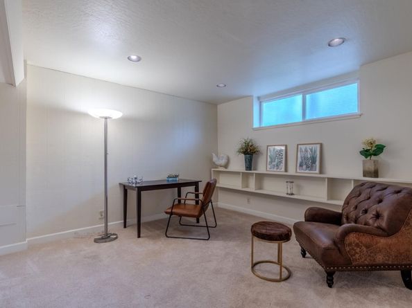 1031 Yosemite Drive, Pacifica CA 94044