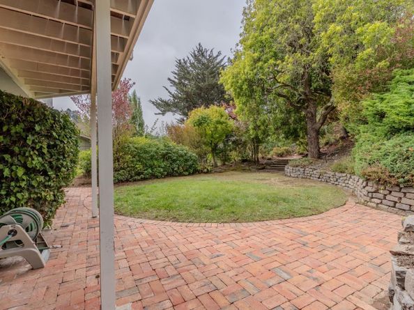 1031 Yosemite Drive, Pacifica CA 94044