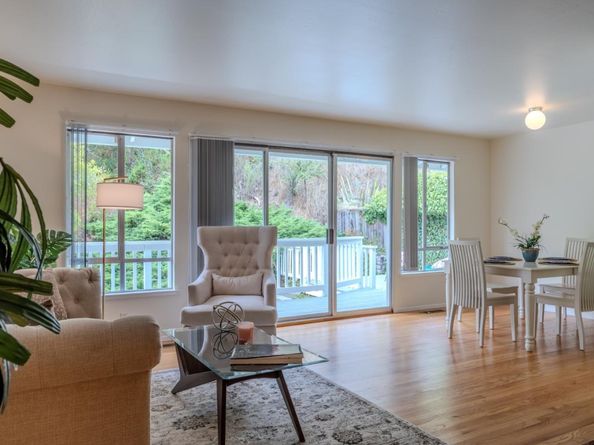 1031 Yosemite Drive, Pacifica CA 94044