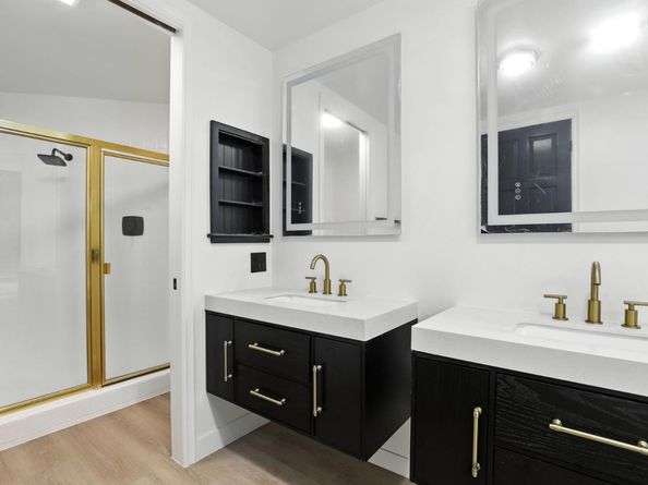 4728 Park Encino Lane 318, Encino CA 91436