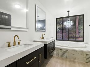 4728 Park Encino Lane 318, Encino CA 91436