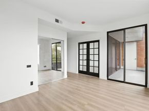 4728 Park Encino Lane 318, Encino CA 91436