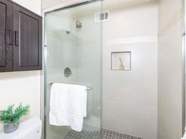 Undisclosed Address #ML82020585, San Carlos CA 94070